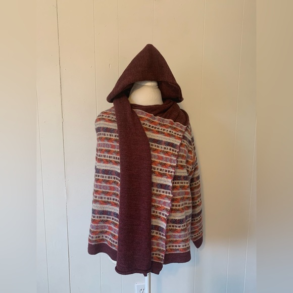 Anthropologie Moth Burgundy multicolor Hooded Wrap Poncho scarf Sweater WOOL - Picture 3 of 10